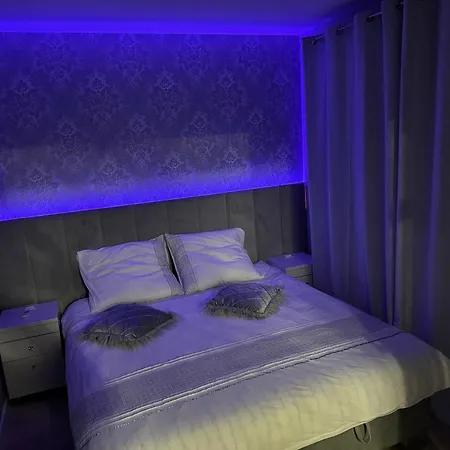 Akoya Apartment Premium Glamour *